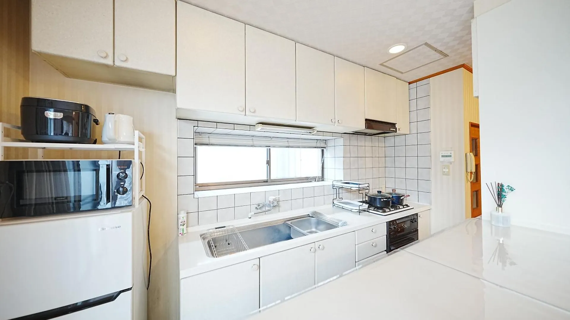 Family Or Business Travel 20 Percent Off 20 Guests 144Sqm Free Ikebukuro Shuttle 2 Kitchens Bathrooms 4 Bedrooms Tokyo
