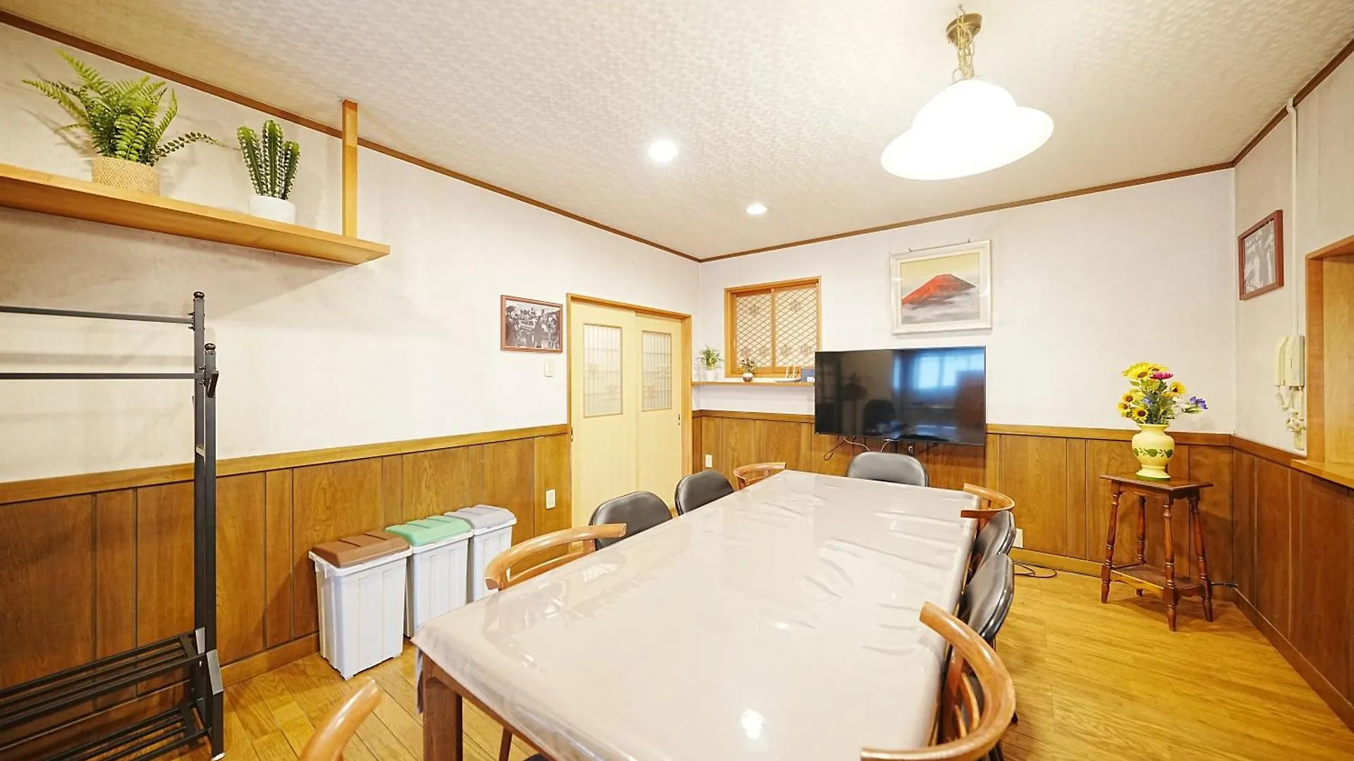 Family Or Business Travel 20 Percent Off 20 Guests 144Sqm Free Ikebukuro Shuttle 2 Kitchens Bathrooms 4 Bedrooms Tokyo Japan