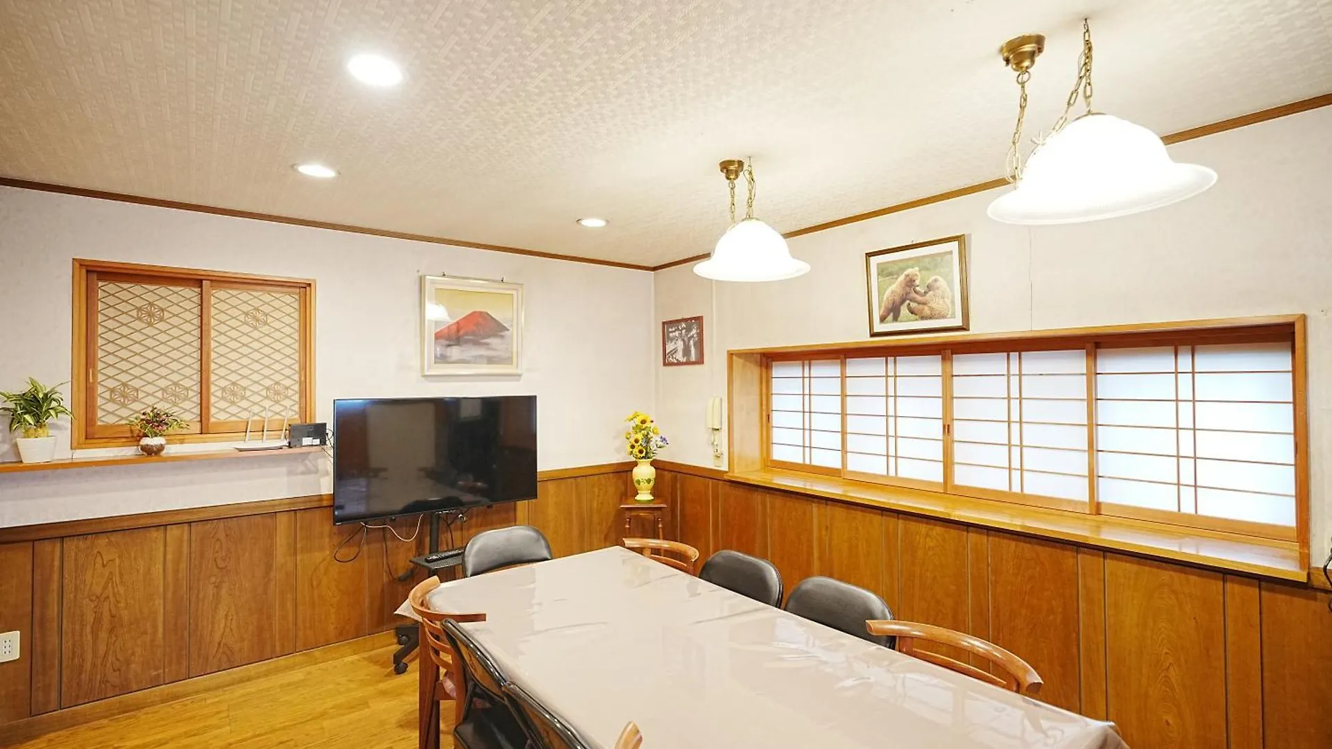 Family Or Business Travel 20 Percent Off 20 Guests 144Sqm Free Ikebukuro Shuttle 2 Kitchens Bathrooms 4 Bedrooms Tokyo Villa