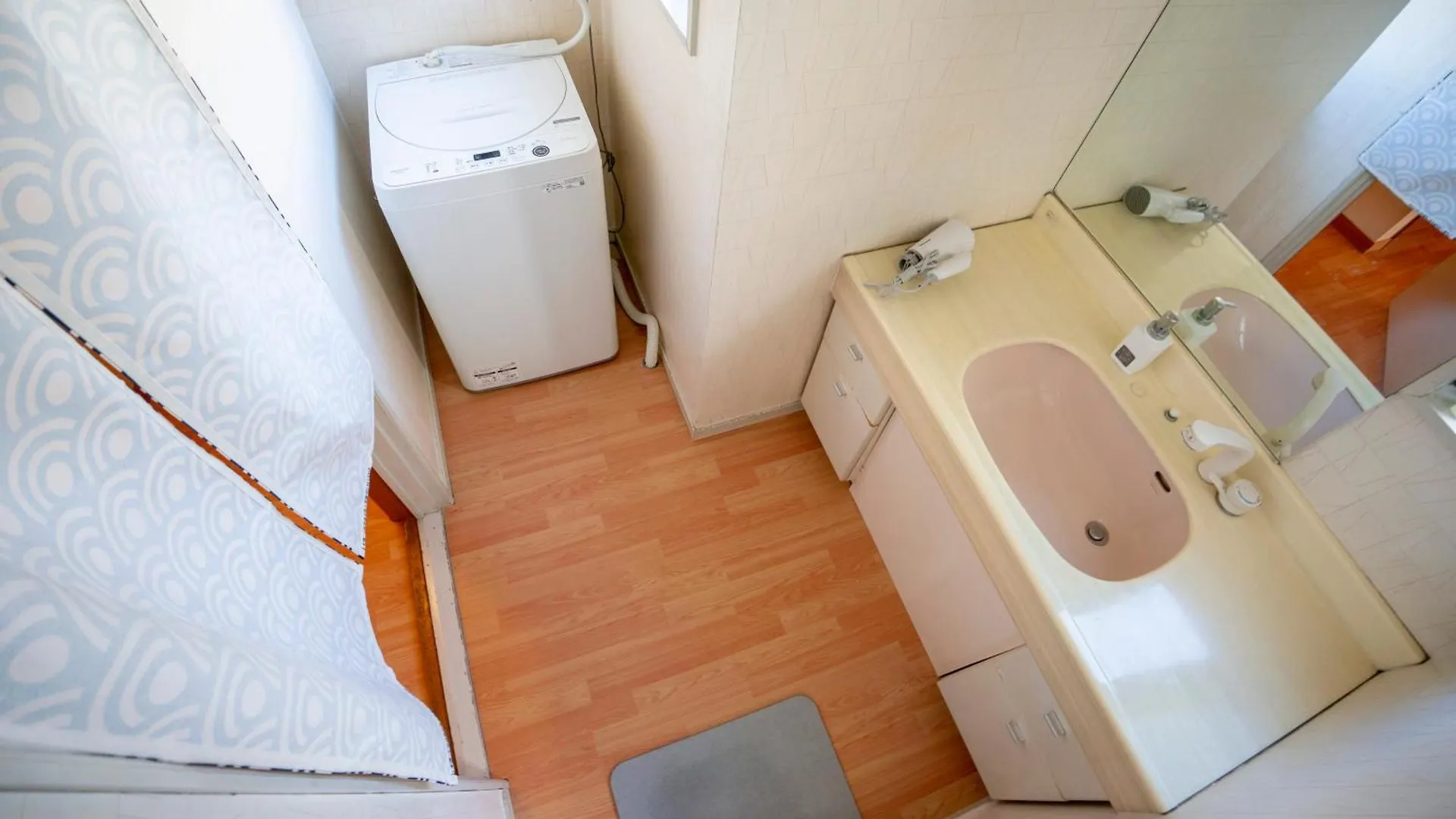 Family Or Business Travel 20 Percent Off 20 Guests 144Sqm Free Ikebukuro Shuttle 2 Kitchens Bathrooms 4 Bedrooms Tokyo 0*,