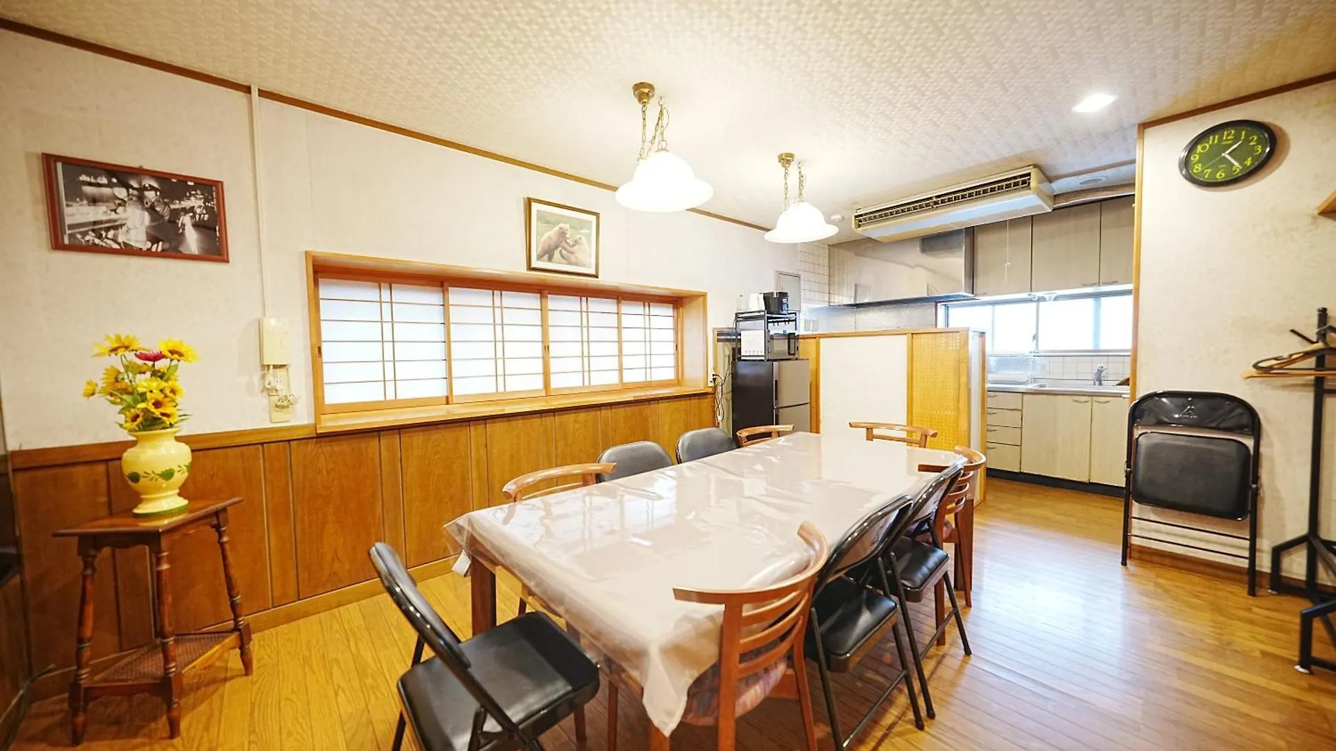 Villa Family Or Business Travel 20 Percent Off 20 Guests 144Sqm Free Ikebukuro Shuttle 2 Kitchens Bathrooms 4 Bedrooms Tokyo