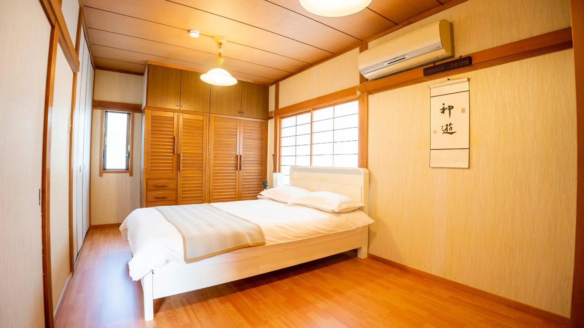 Family Or Business Travel 20 Percent Off 20 Guests 144Sqm Free Ikebukuro Shuttle 2 Kitchens Bathrooms 4 Bedrooms Tokyo 0*,  Japan