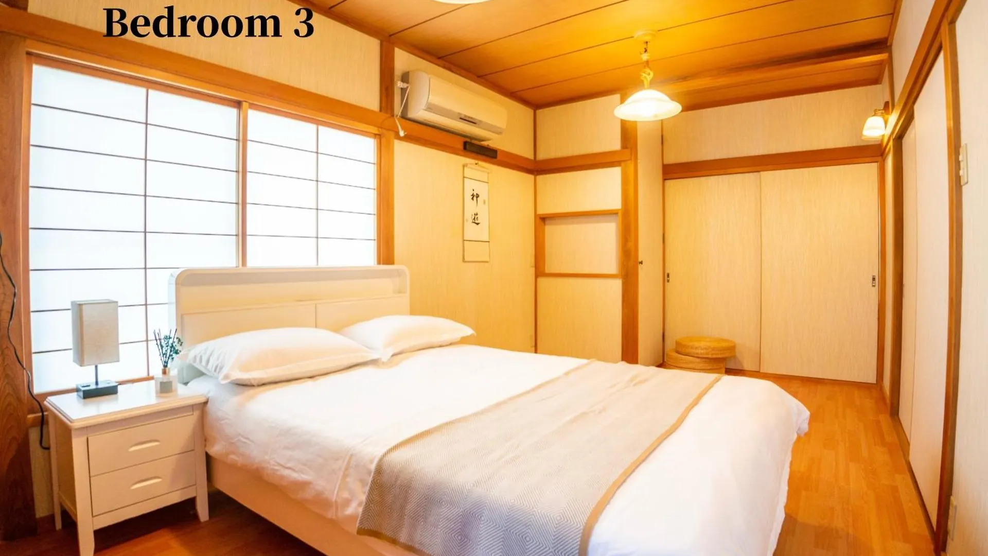 Villa Family Or Business Travel 20 Percent Off 20 Guests 144Sqm Free Ikebukuro Shuttle 2 Kitchens Bathrooms 4 Bedrooms Tokyo Japan