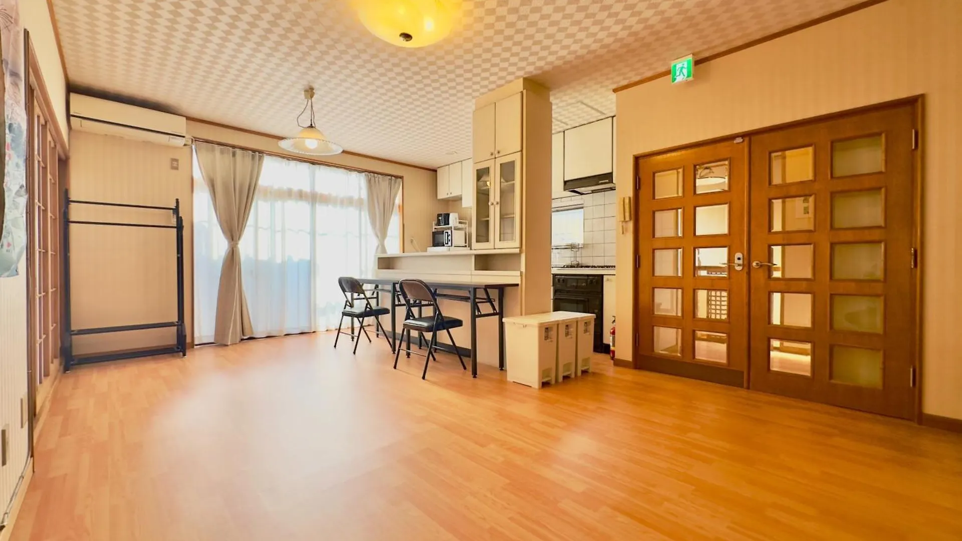 Villa Family Or Business Travel 20 Percent Off 20 Guests 144Sqm Free Ikebukuro Shuttle 2 Kitchens Bathrooms 4 Bedrooms Tokyo